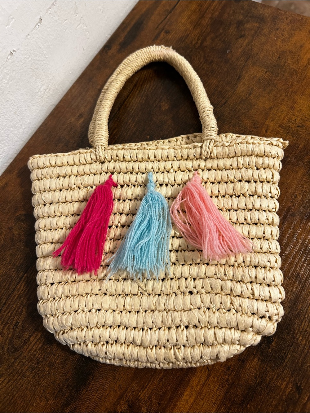 Kids Natural Straw Tote with Hot Pink, Light Blue & Peach Tassels